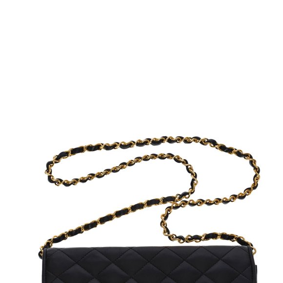Chanel Classic flap shoulder bag in black quilted leather - Picture 8 of 12